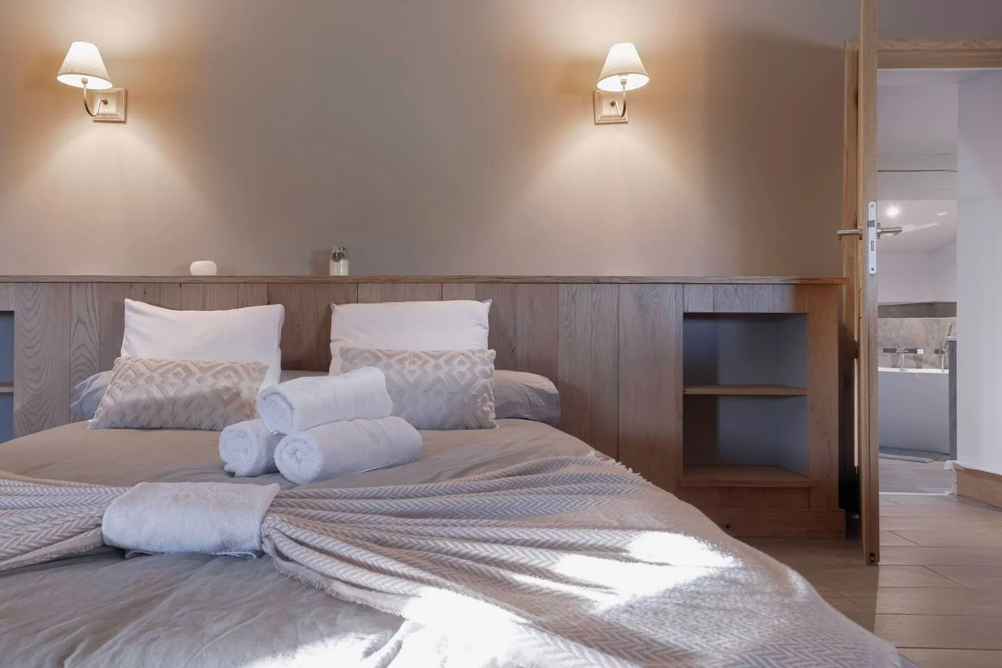 Chambre 1 (2) - Romaine de Fayence