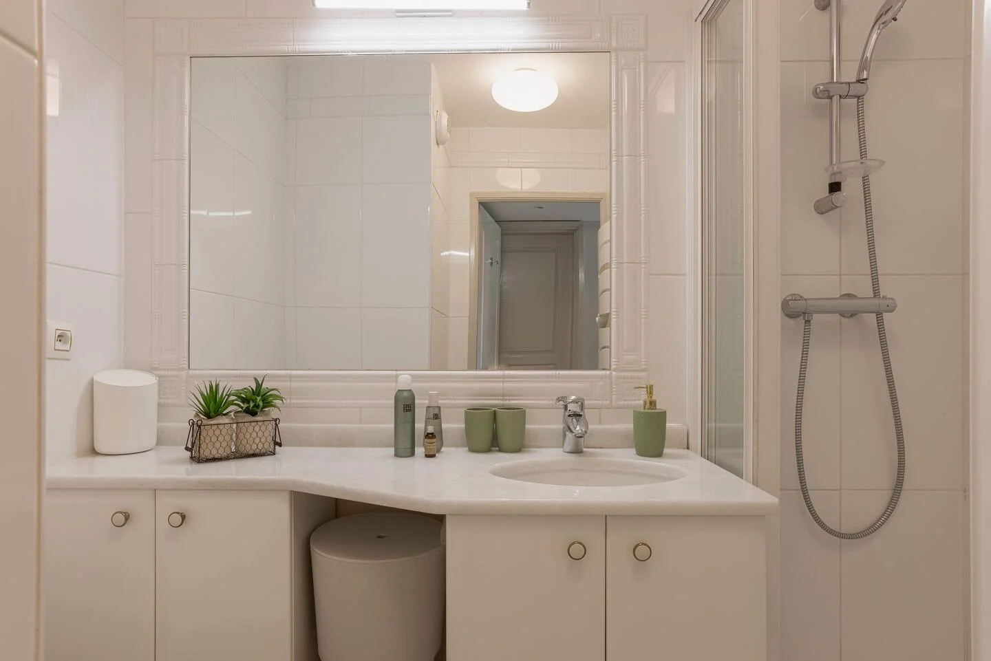 Salle de bain 1 - Bleuet Medicis
